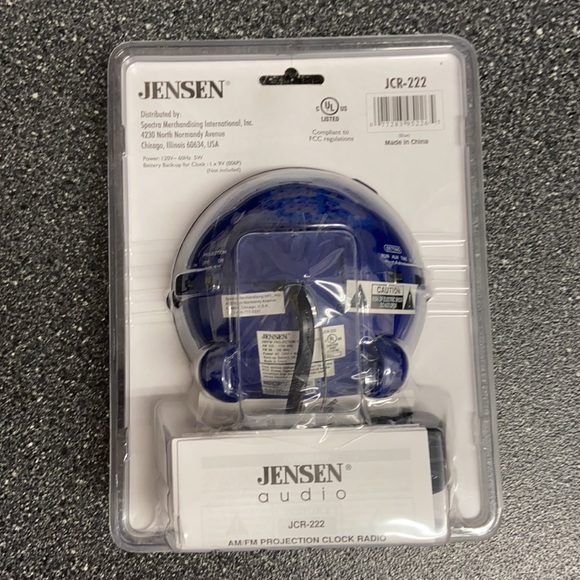 Jensen AM/FM Projection Clock Radio - Picture 3 of 8
